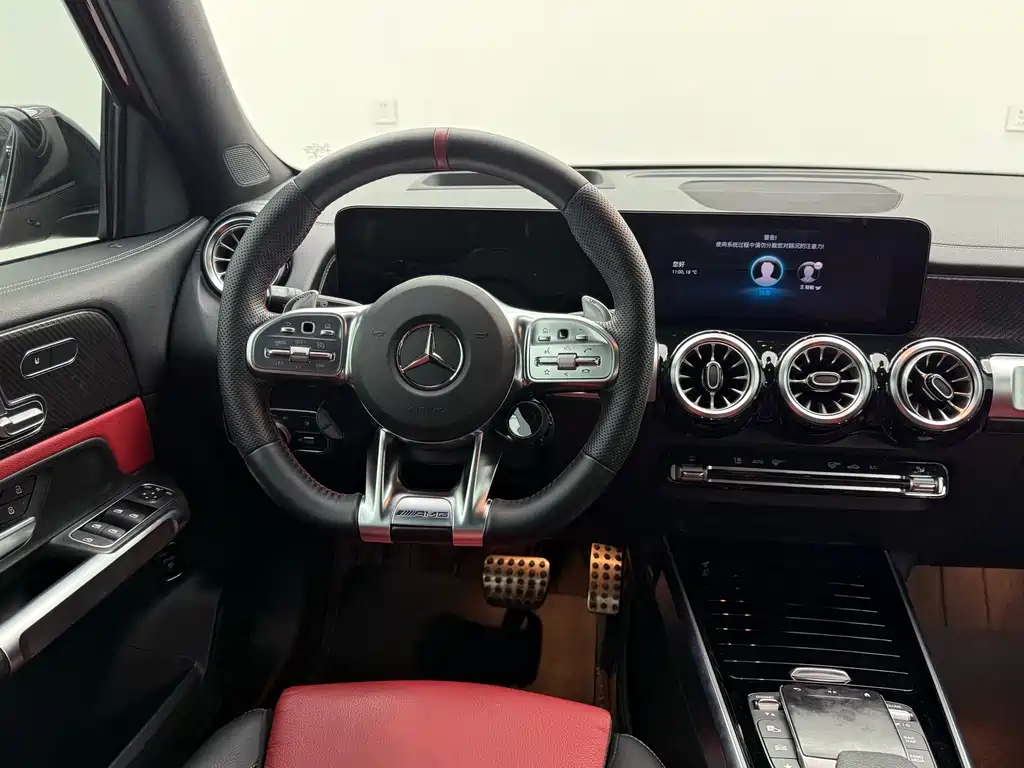 Mercedes-Benz GLB AMG 2023 — фото 19