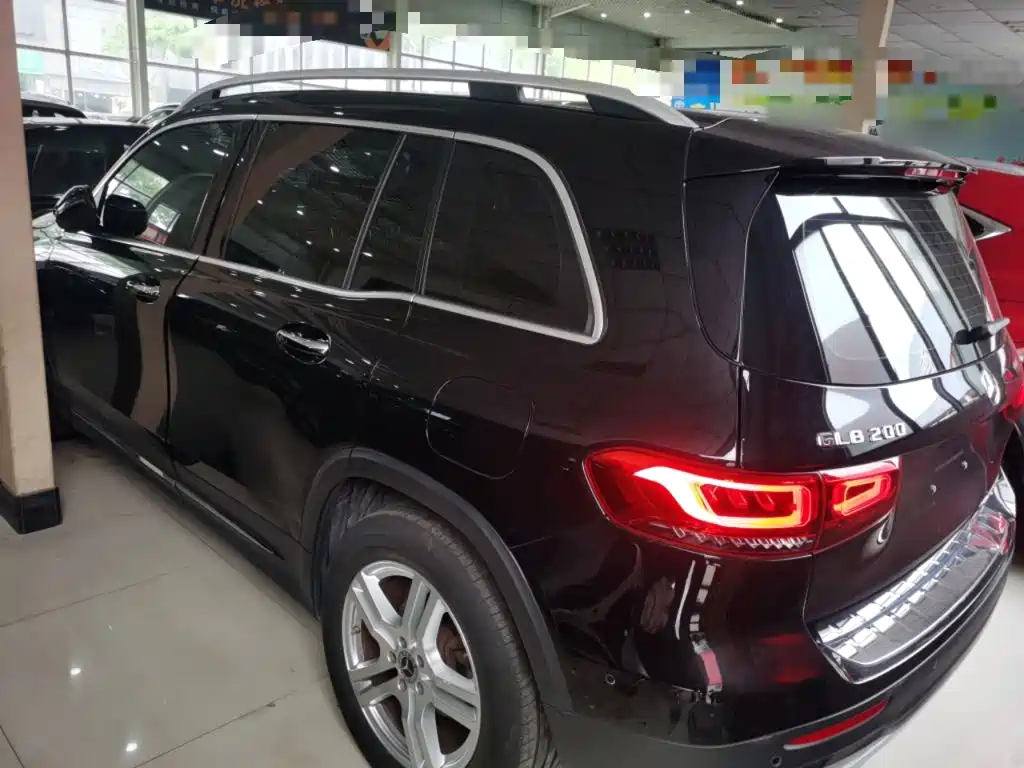 Mercedes-Benz GLB 2021 — фото 23