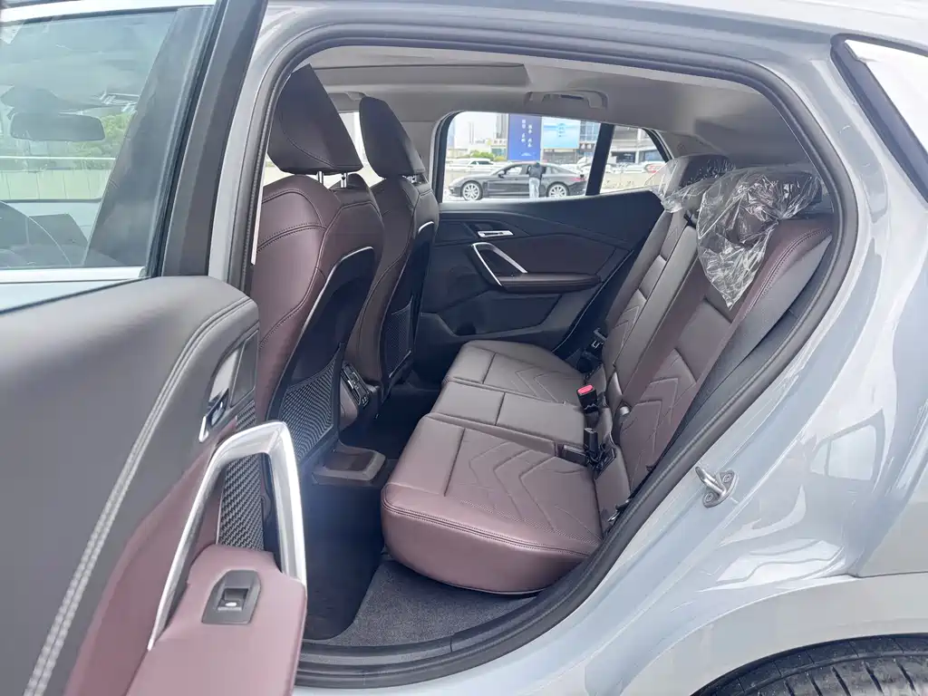 BMW X2 2025 — фото 10