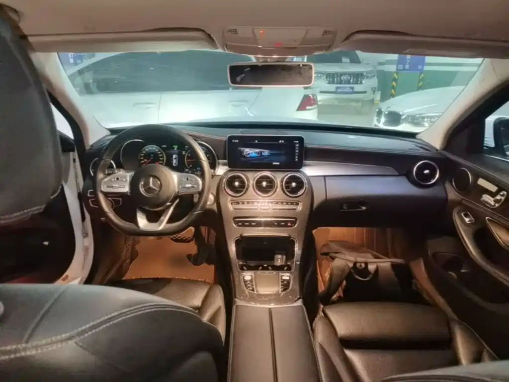 Mercedes-Benz C-Class 2020 — фото 10