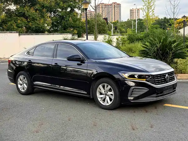 Volkswagen Passat 2022