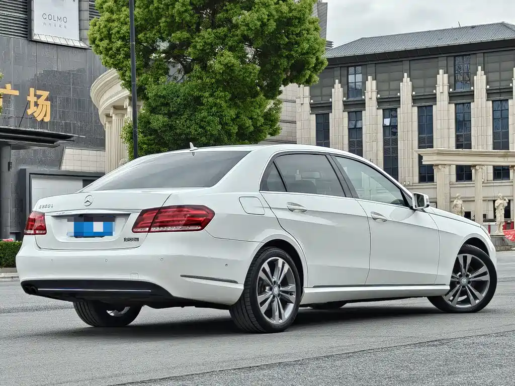 Mercedes-Benz E-Class 2014 — фото 10
