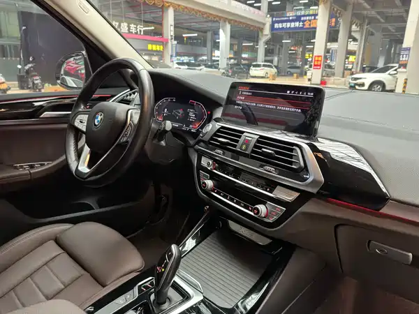 BMW X3 2021