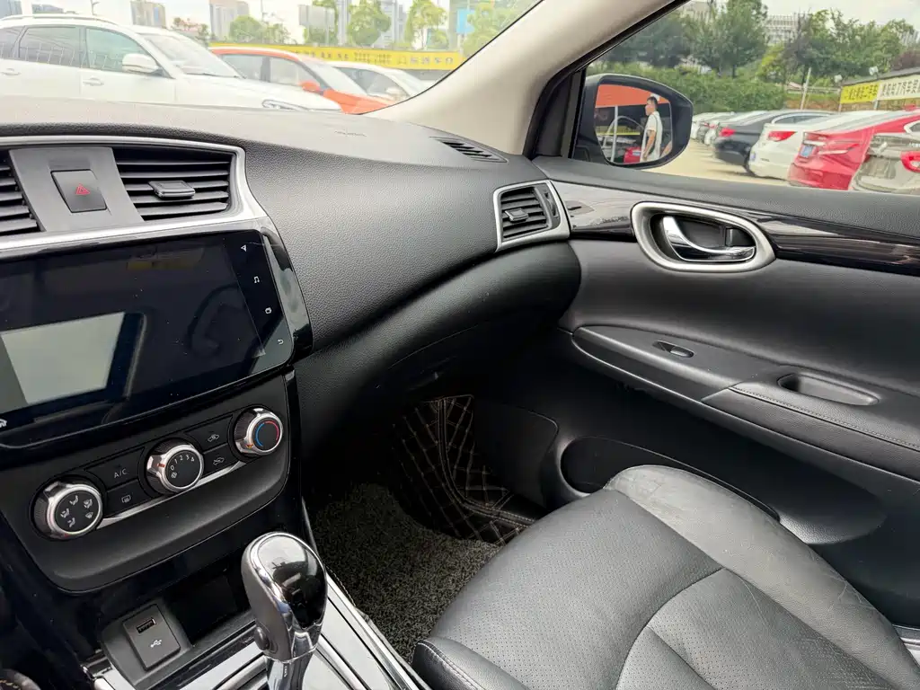 Nissan Sylphy 2019 — фото 11