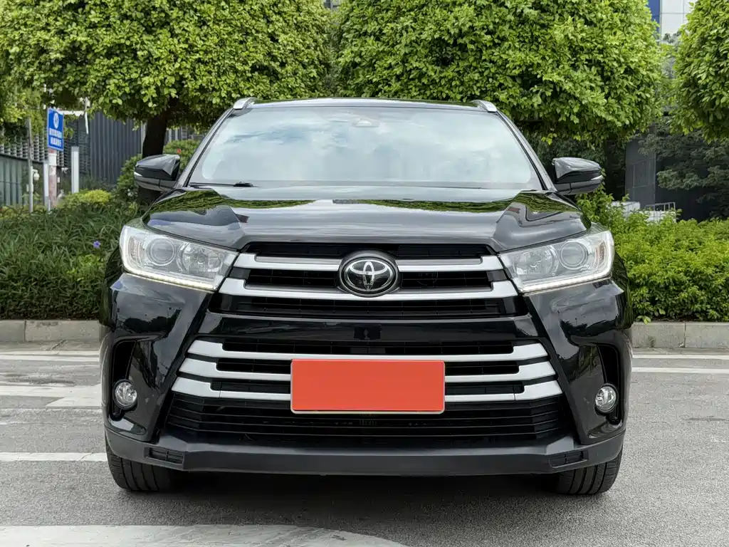 Toyota Highlander 2018 — фото 2