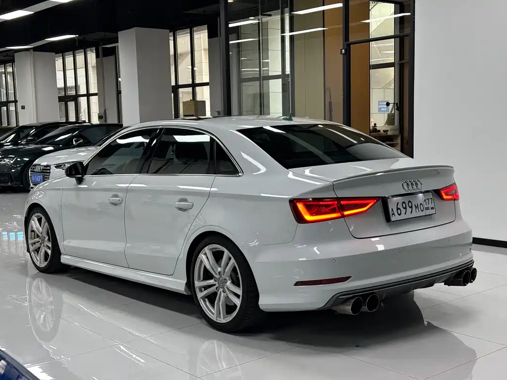 Audi S3 2015 — фото 3