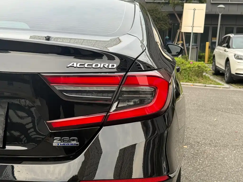 Honda Accord 2023 — фото 27