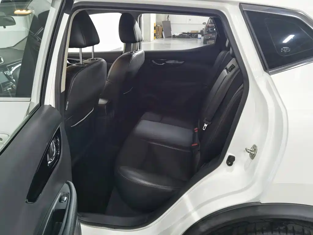 Nissan Qashqai 2018 — фото 15