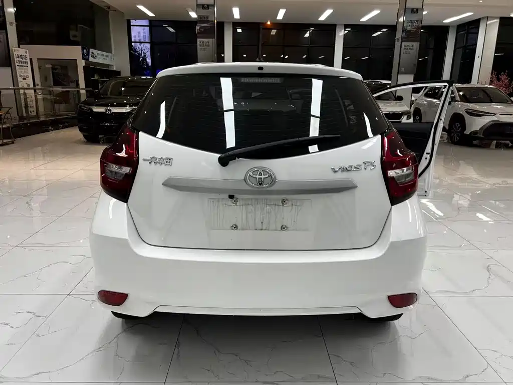 Toyota Vios FS 2022 — фото 8