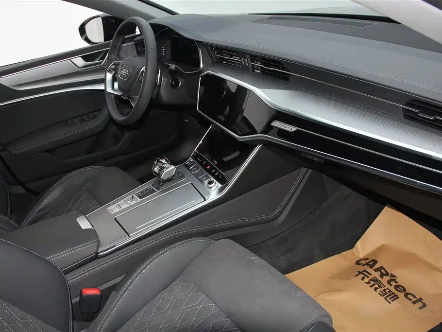 Audi A7L 2025 — фото 20
