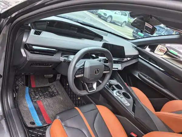 Changan UNI-V 2024