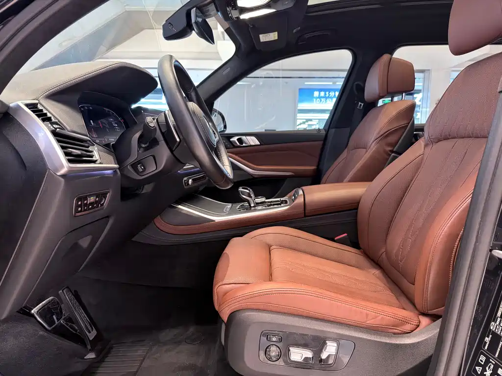 BMW X7 2020 — фото 20