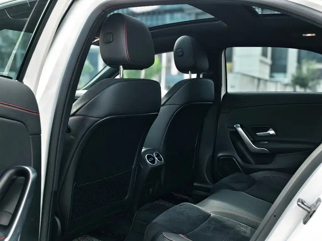 Mercedes-Benz A-Class 2025 — фото 9