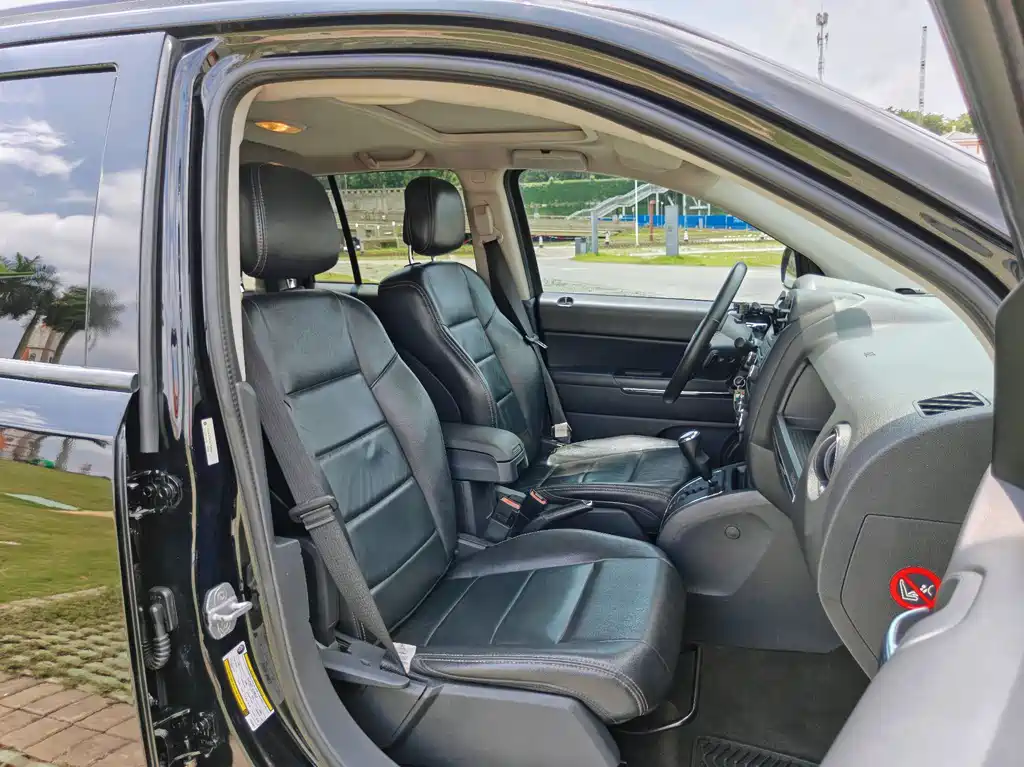 Jeep Compass 2013 — фото 14