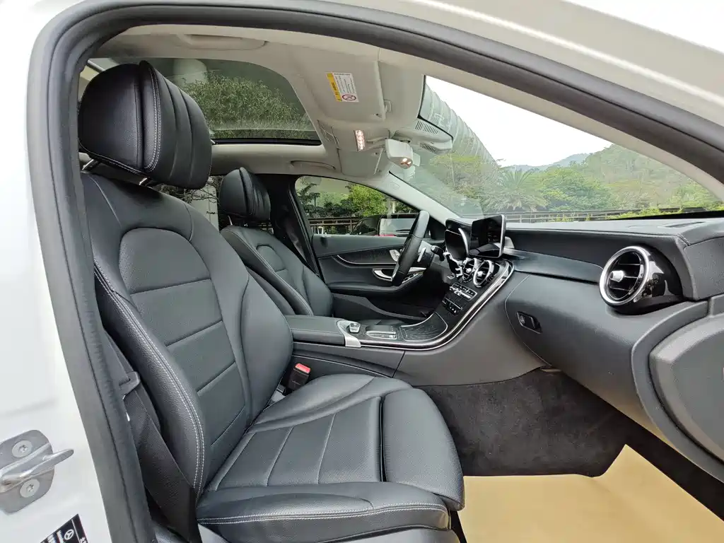 Mercedes-Benz C-Class 2020 — фото 12