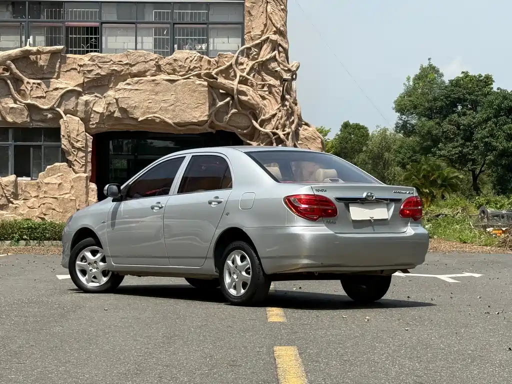 Toyota Corolla 2015