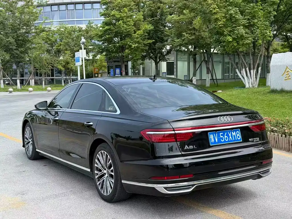 Audi A8 2021