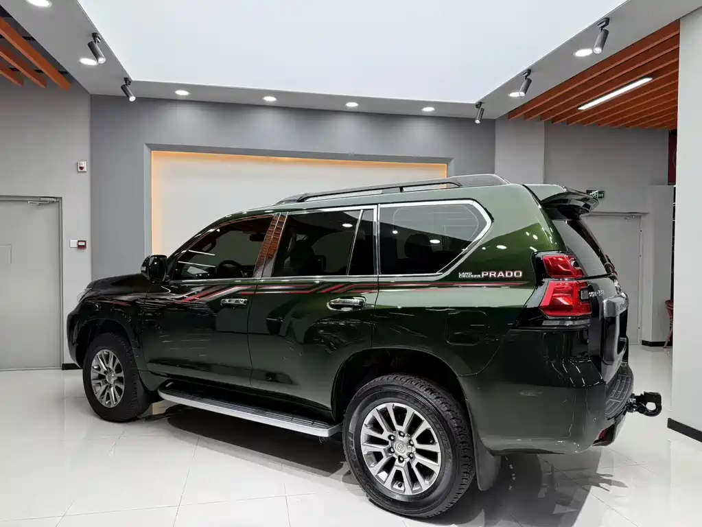 Toyota Prado 2019 — фото 6