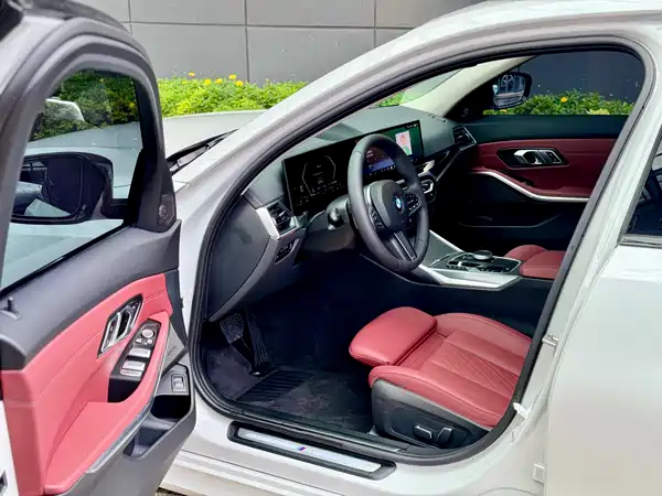 BMW 3 Series 2024