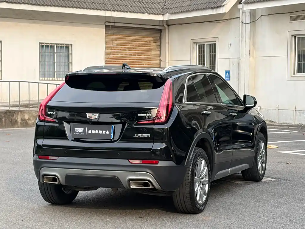 Cadillac XT4 2021 — фото 7