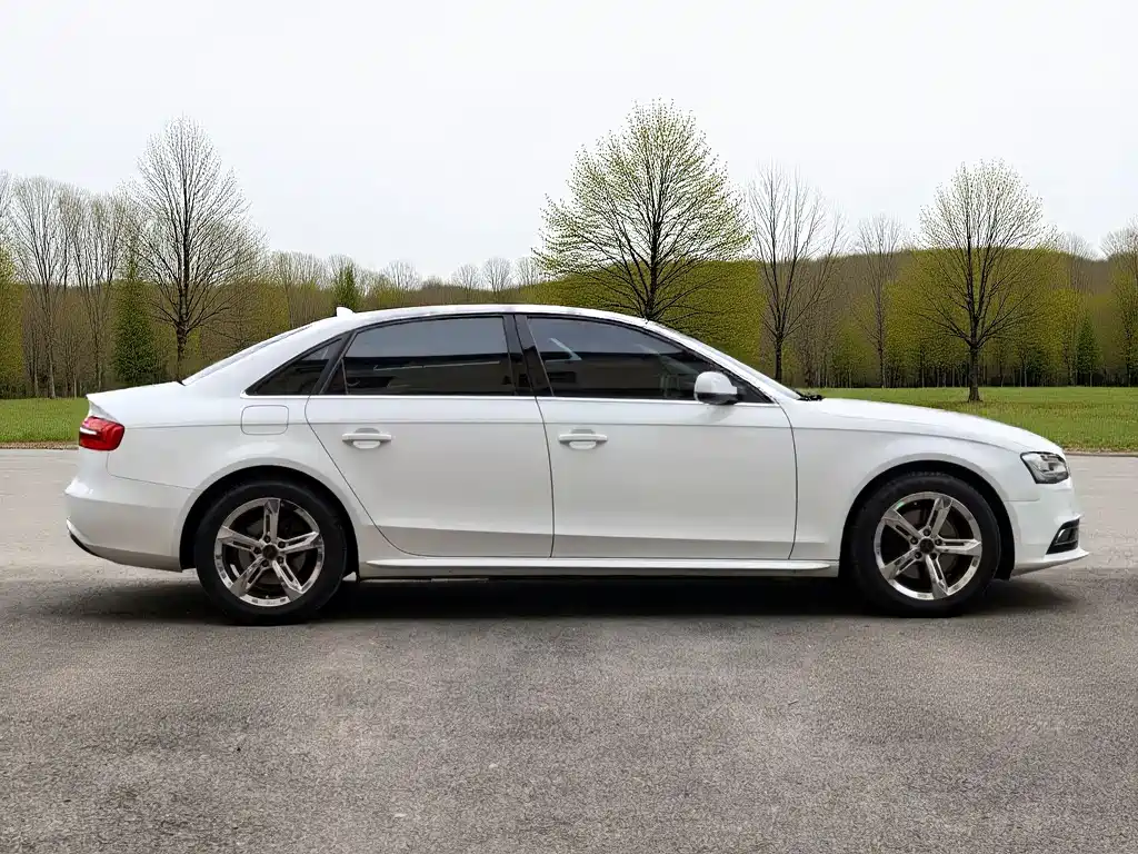 Audi A4L 2016