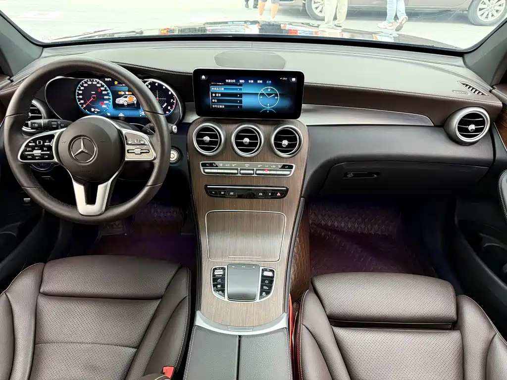 Mercedes-Benz GLC 2021 — фото 13