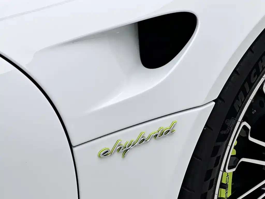 Porsche 918 Spyder 2016 — фото 11