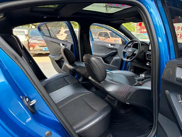 Ford Focus 2021