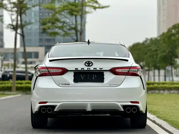Toyota Camry 2021
