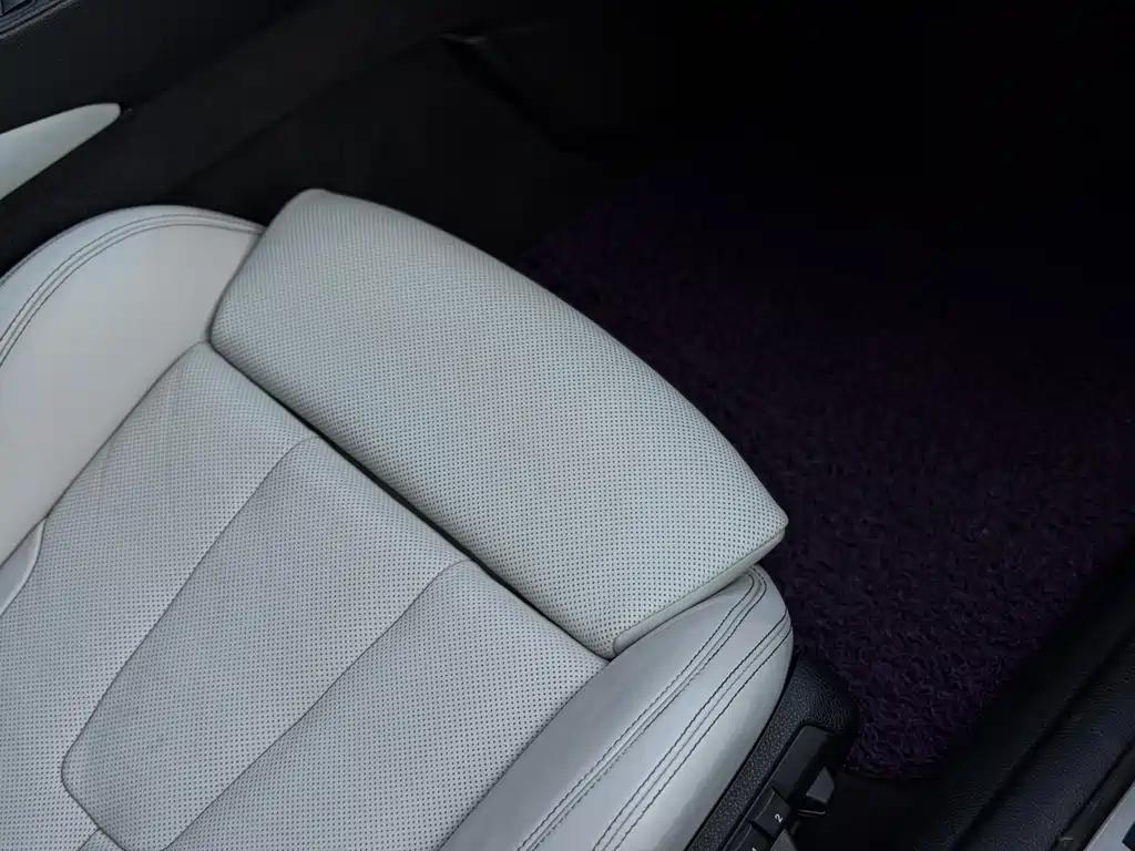 BMW M6 2015 — фото 14