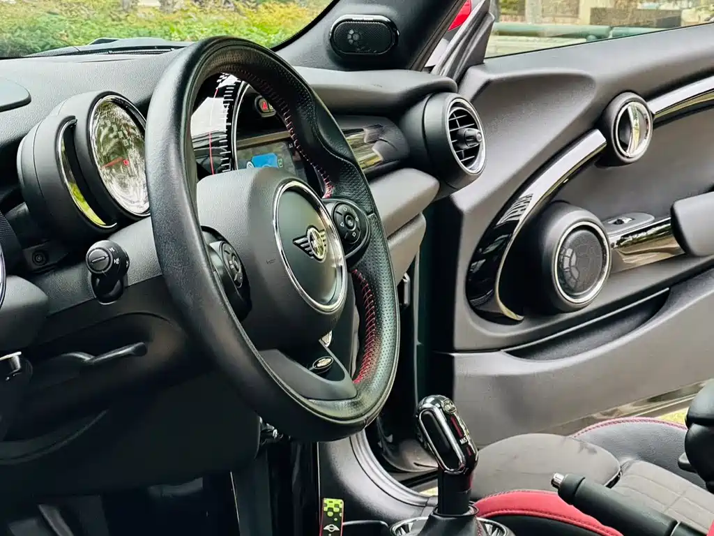MINI JCW 2019 — фото 11