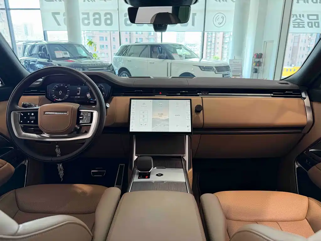 Land Rover Range Rover 2025 — фото 18