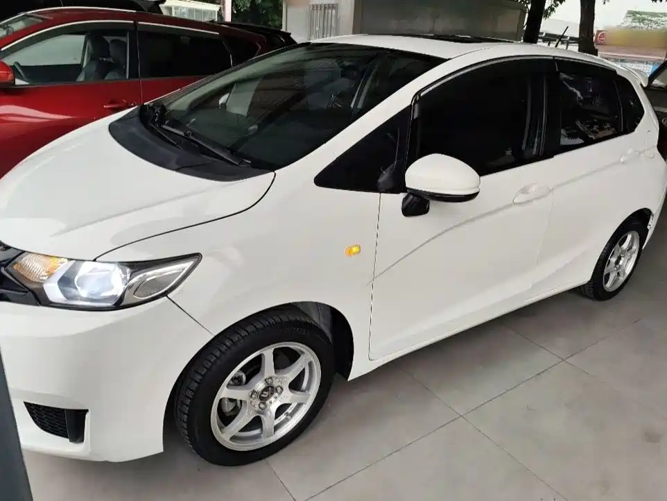 Honda Fit 2017 — фото 2