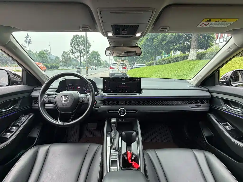 Honda Accord 2023 — фото 13