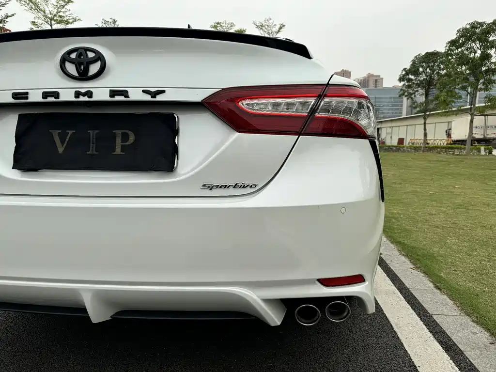 Toyota Camry 2021 — фото 22