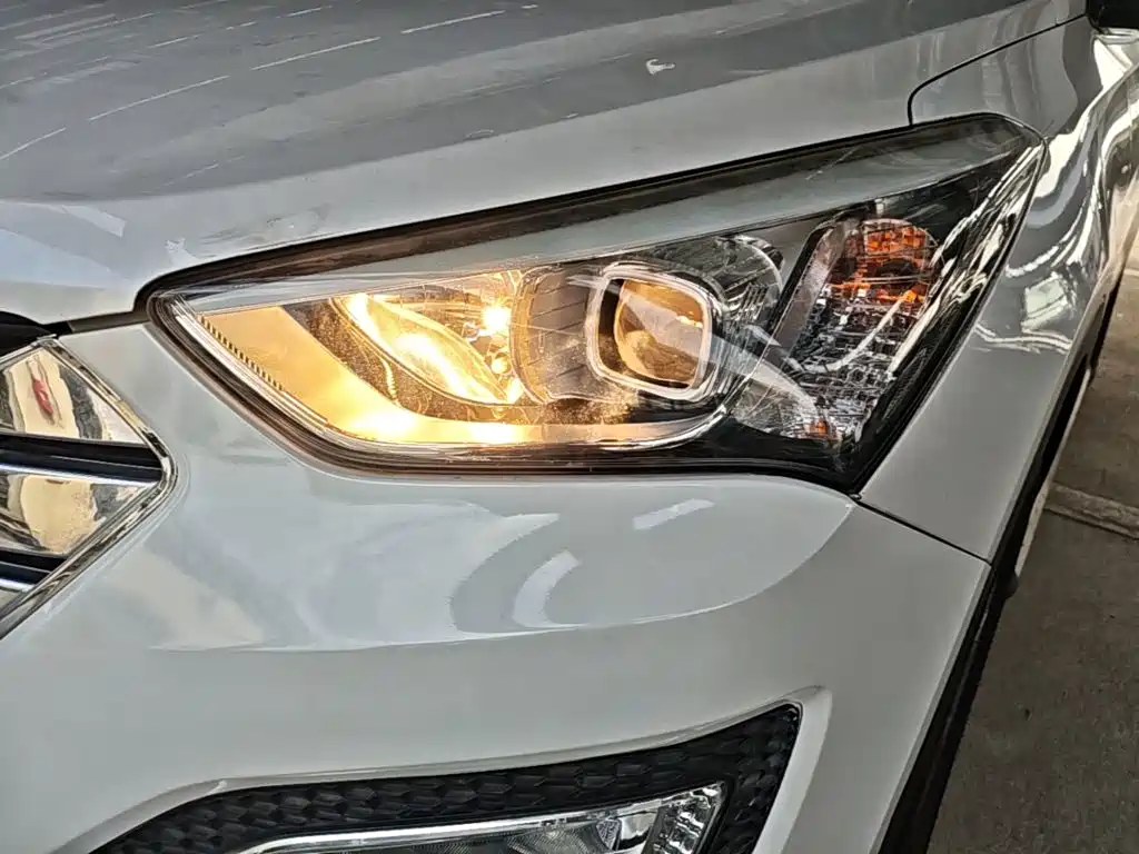 Hyundai Santa Fe 2015 — фото 24