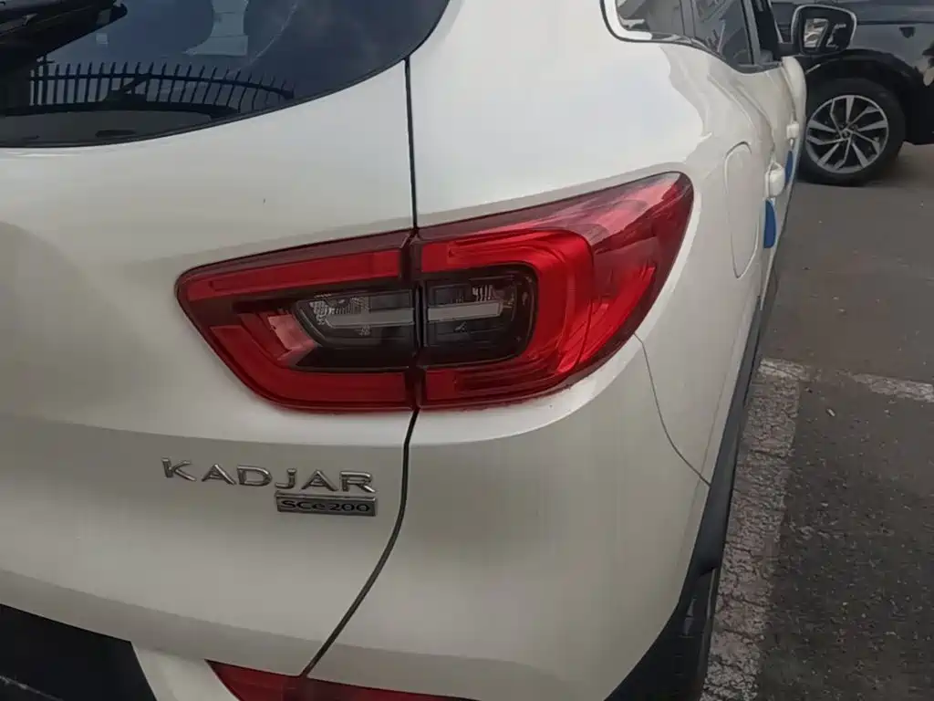 Renault Kadjar 2019 — фото 8