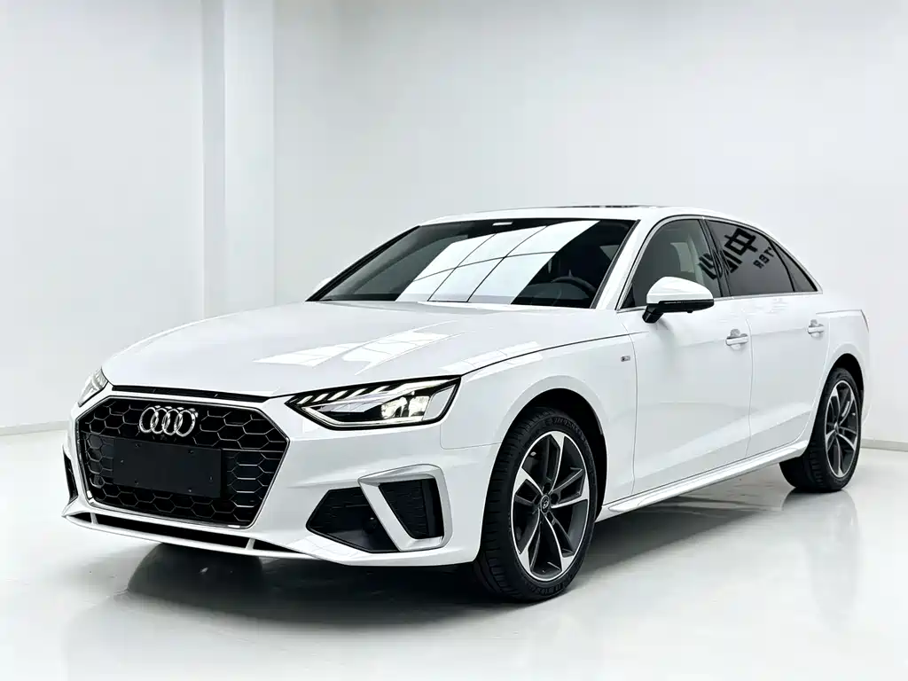 Audi A4L 2023 — фото 1