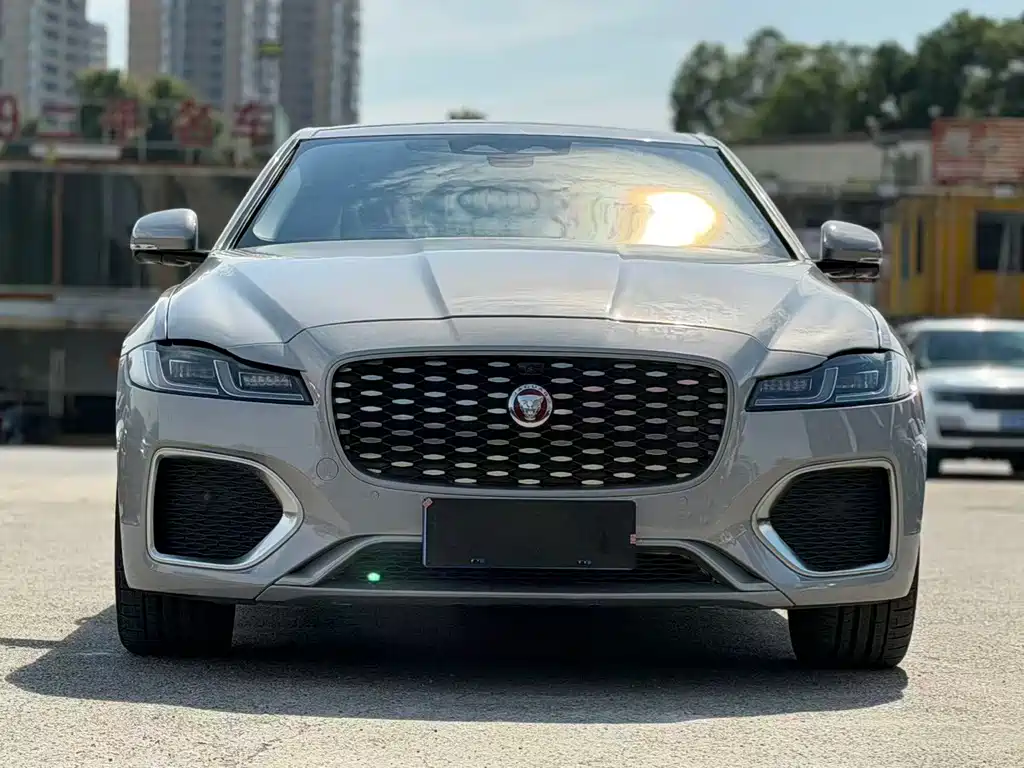 Jaguar XFL 2024 — фото 2
