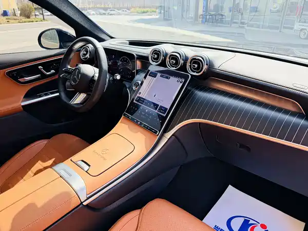 Mercedes-Benz GLC 2024