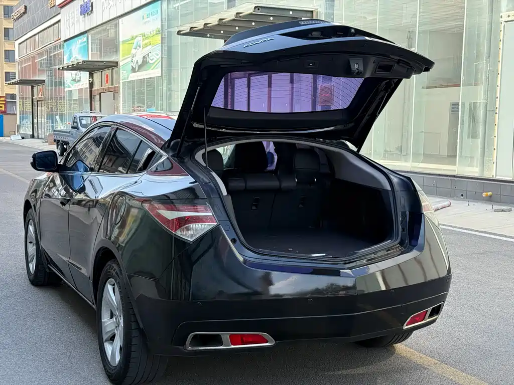 Acura ZDX 2012 — фото 10