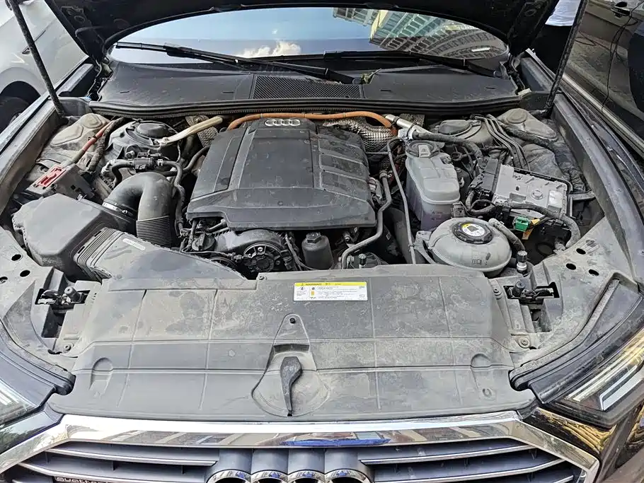 Audi A6L New Energy 2020 — фото 10