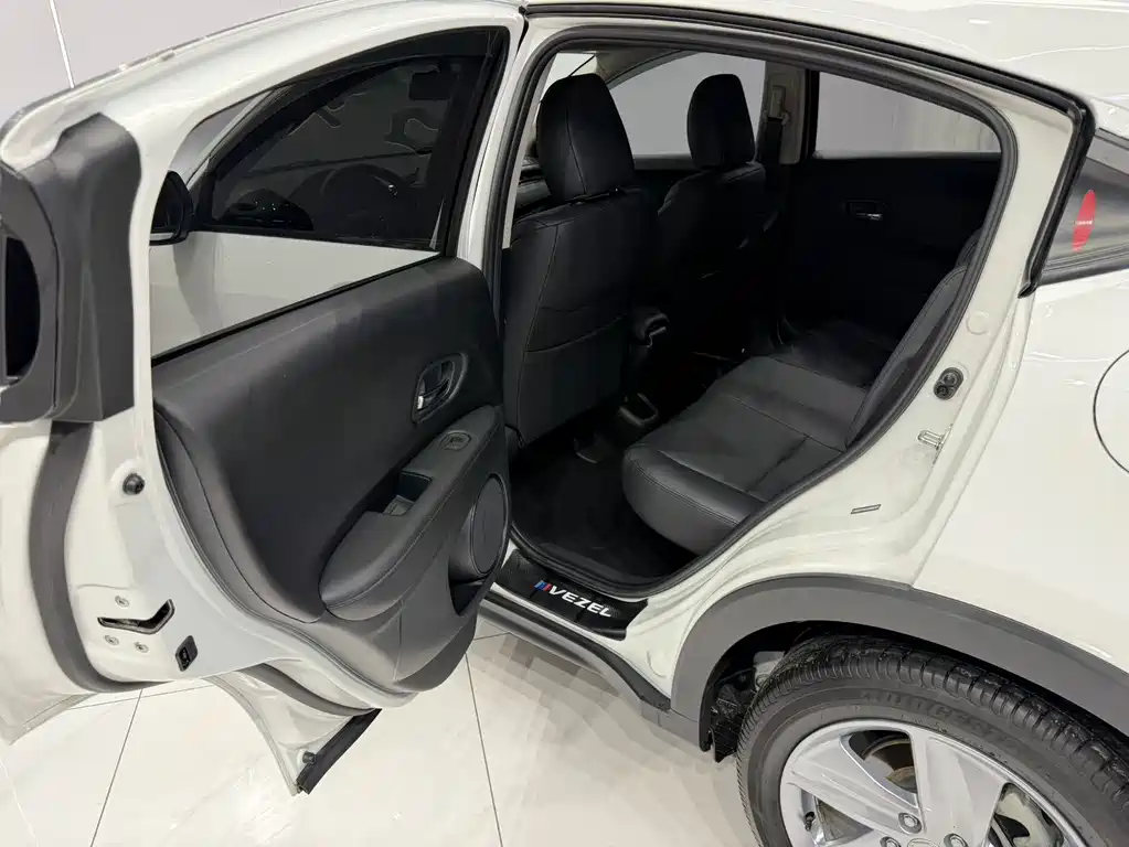 Honda Vezel 2022 — фото 15