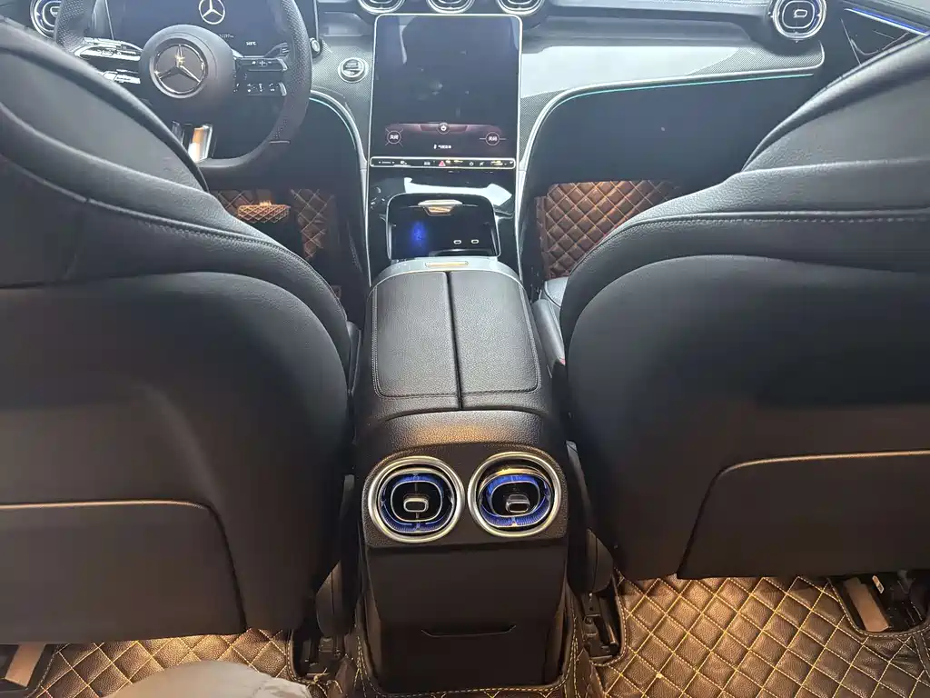 Mercedes-Benz C-Class 2022 — фото 10