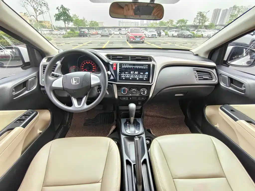 Honda City 2017 — фото 13