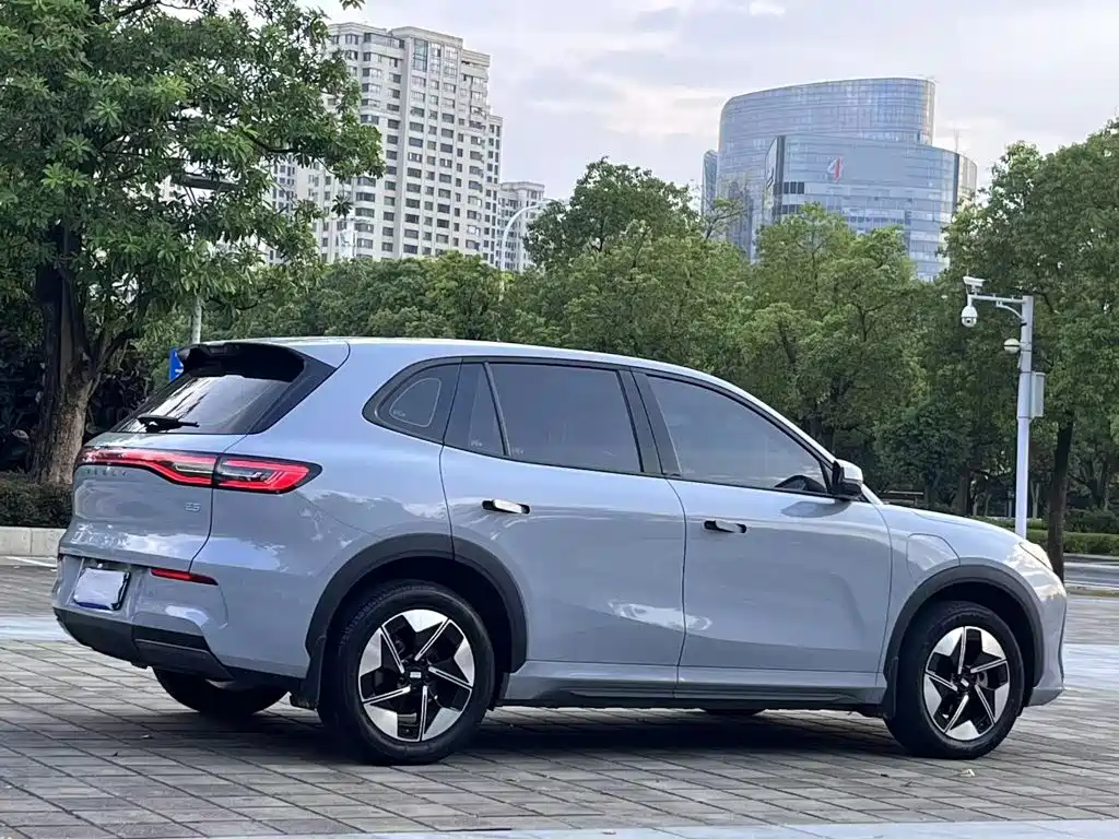 Geely Galaxy E5 2025 — фото 11