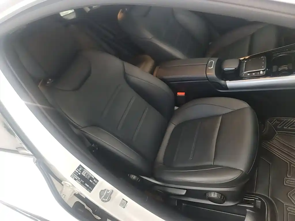 Mercedes-Benz GLA 2023 — фото 25