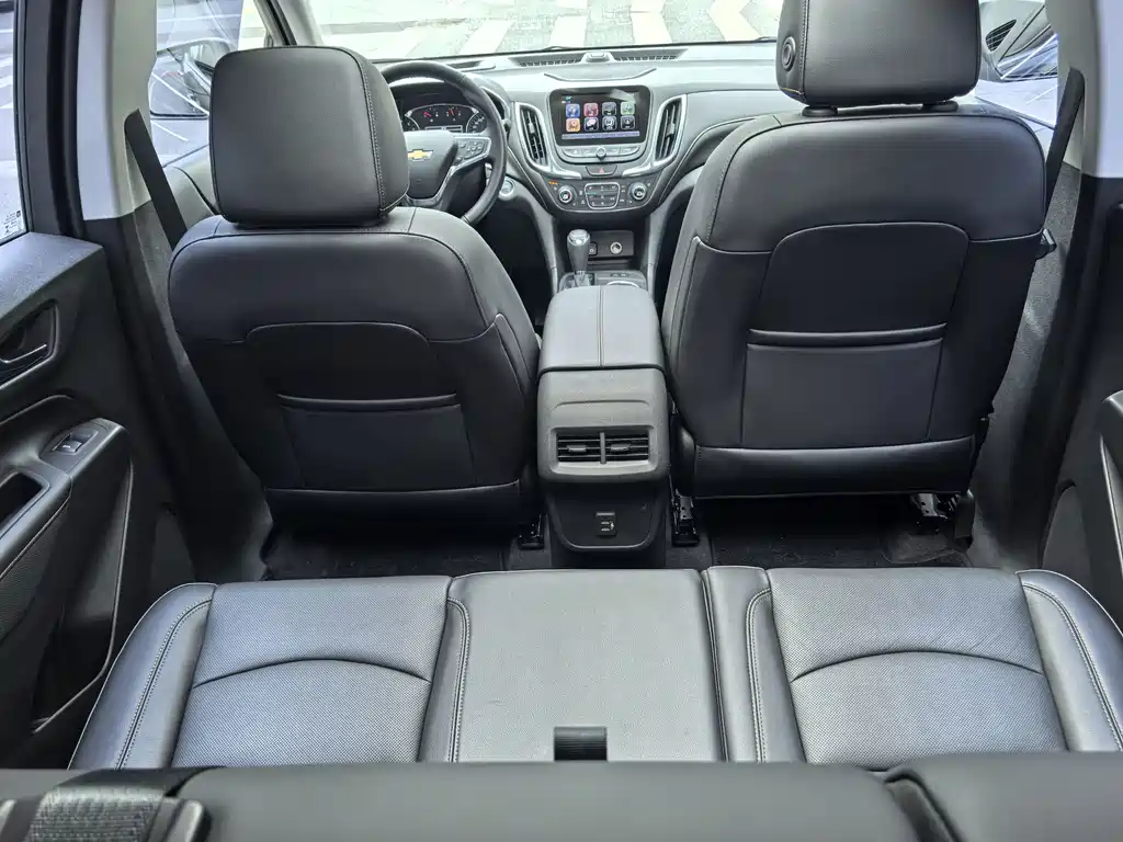 Chevrolet Equinox 2018 — фото 18
