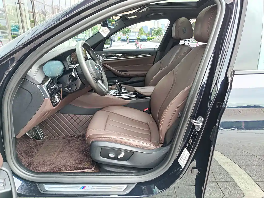 BMW 5 Series 2019