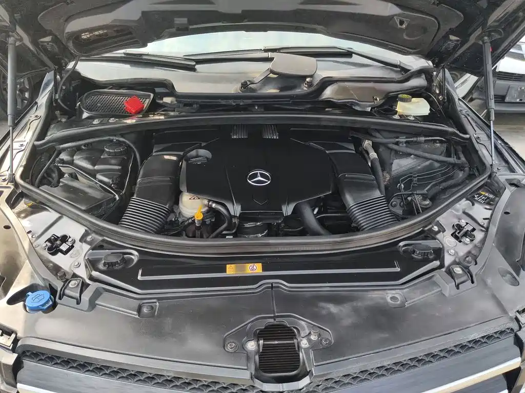 Mercedes-Benz R-Class 2016 — фото 10